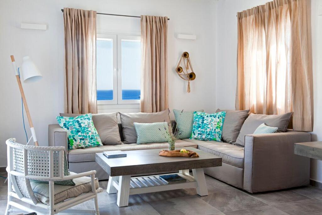 Hotel Amperian Mykonos & 2*