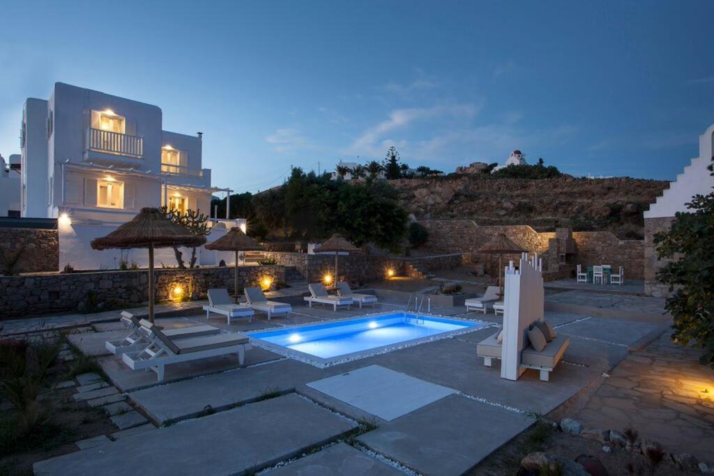 Amperian Mykonos & Hotel 2*