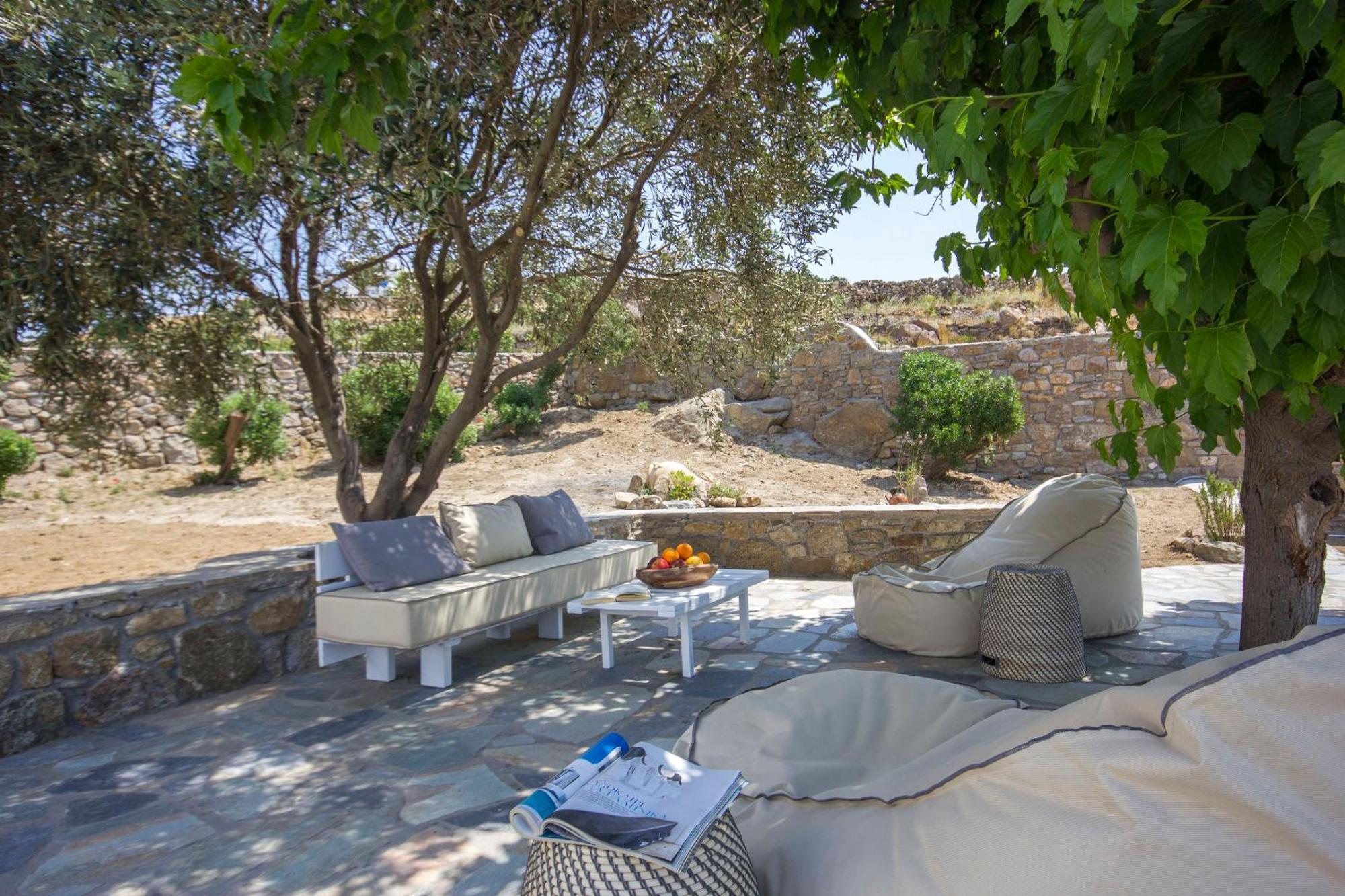 Amperian Mykonos & 2* Mykonos Town
