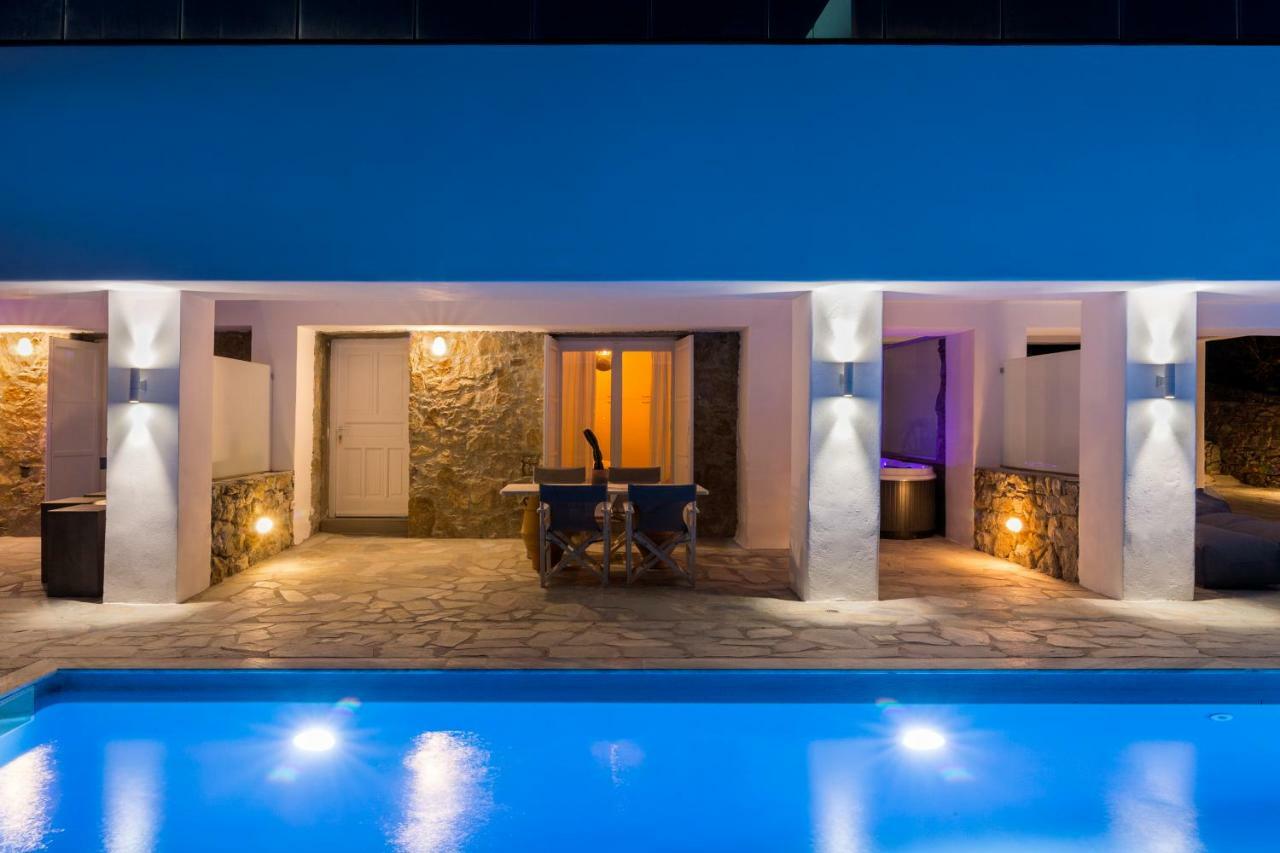 Amperian Mykonos & 2*
